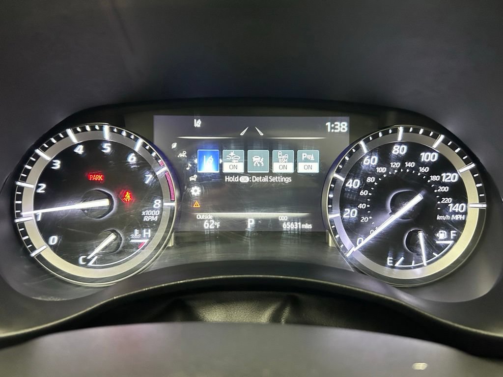 Used 2022 Toyota Highlander Platinum AWD/4WD image 22