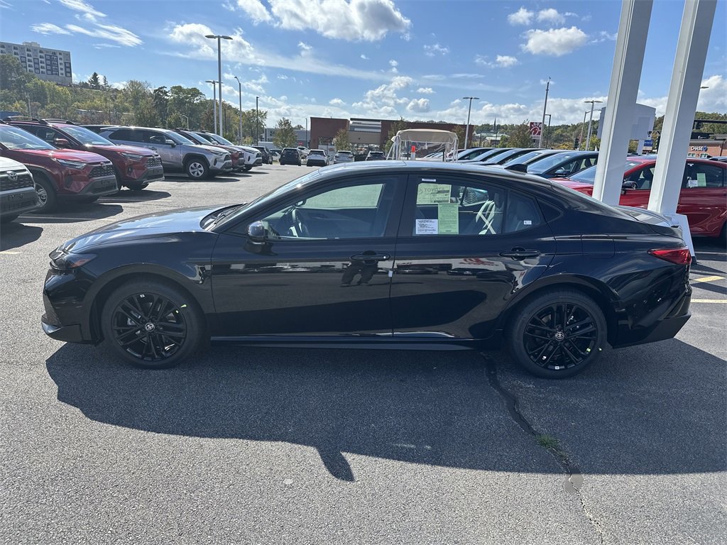 New 2026 Toyota Camry SE image 2