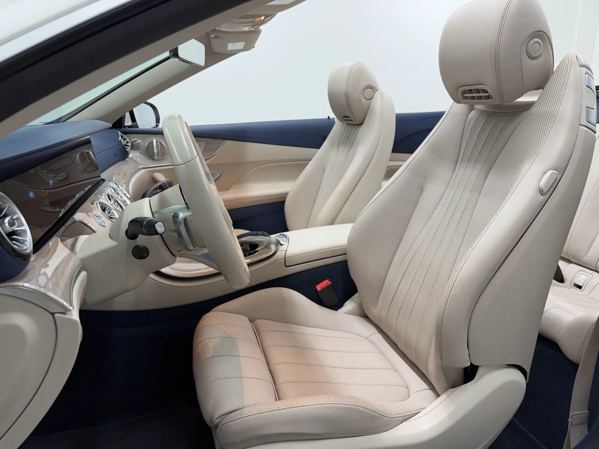 Used 2021 Mercedes-Benz E 450 Cabriolet image 11