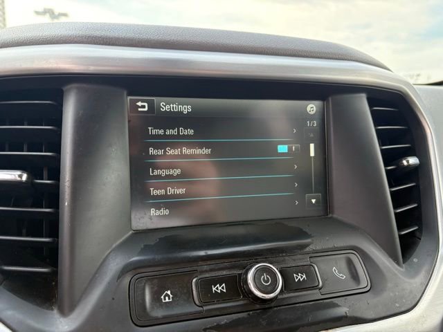 Used 2018 GMC Acadia SLE image 18