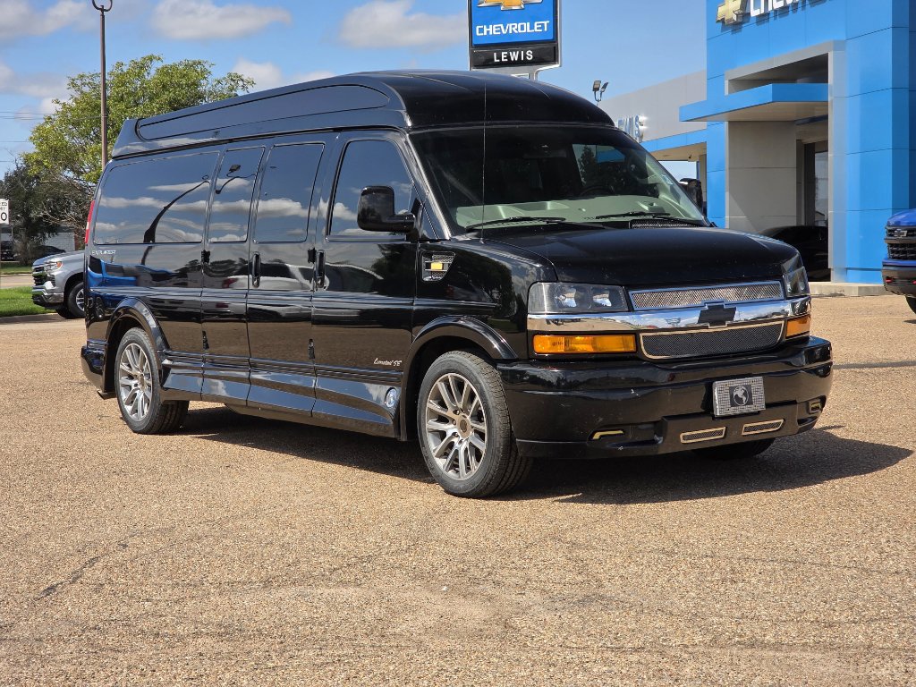 Used 2019 Chevrolet Express 2500 Extended w/ Enhanced Convenience Package image 2