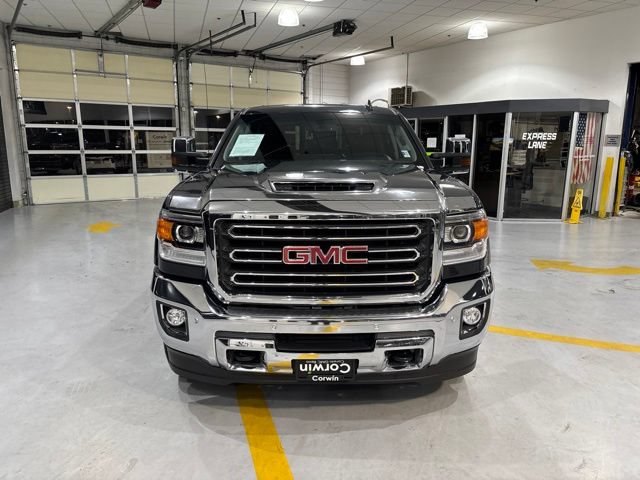 Used 2018 GMC Sierra 2500 SLT w/ Duramax Plus Package AWD/4WD video 3