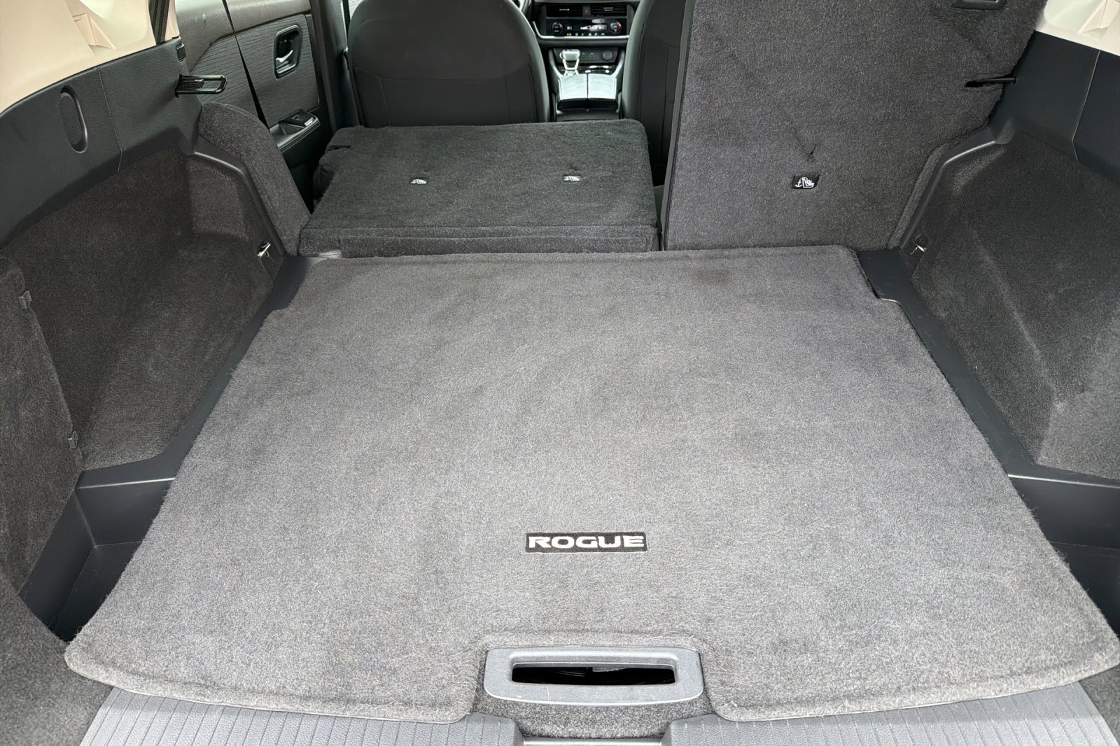 Used 2023 Nissan Rogue SV image 15