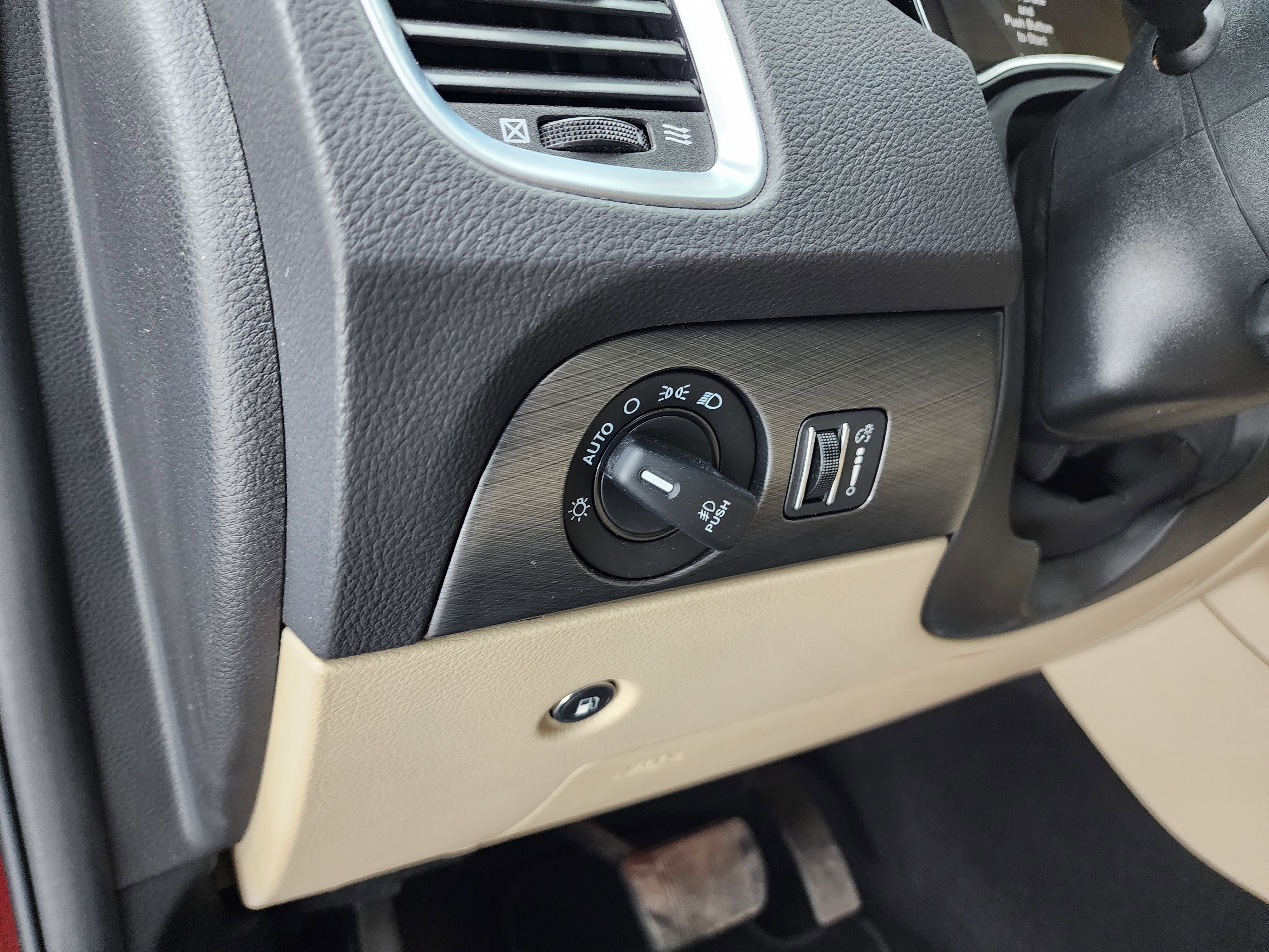 Used 2019 Dodge Durango Citadel w/ Technology Group image 43