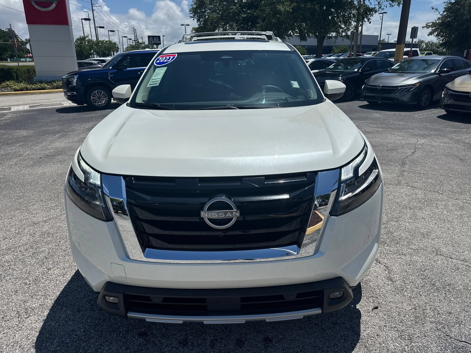 Certified 2023 Nissan Pathfinder Platinum w/ Lighting Package (N93) AWD/4WD image 3