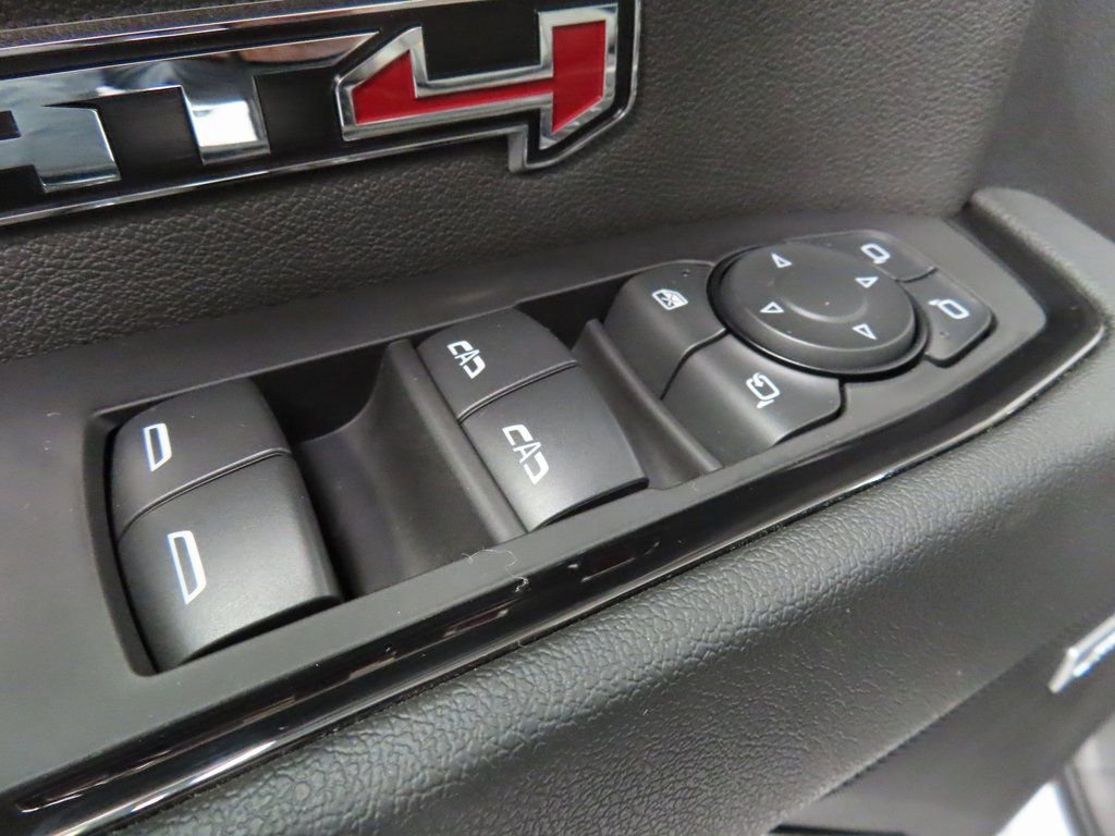 Used 2024 GMC Sierra 1500 AT4 w/ Technology Package image 77