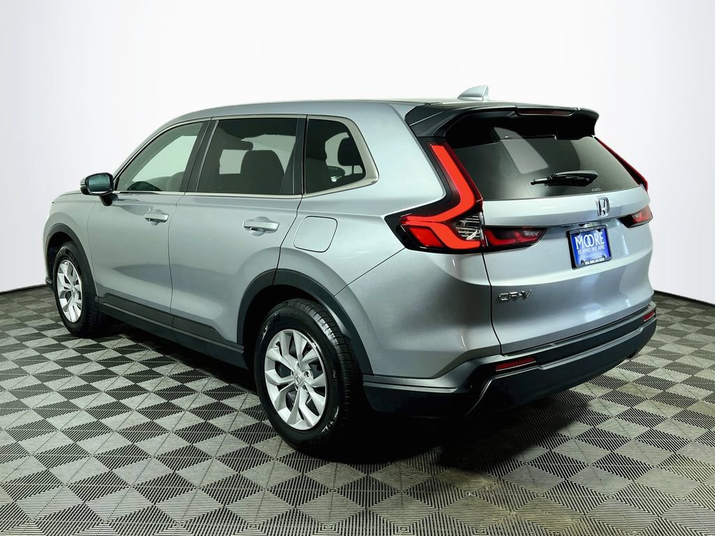 Used 2025 Honda CR-V LX image 5