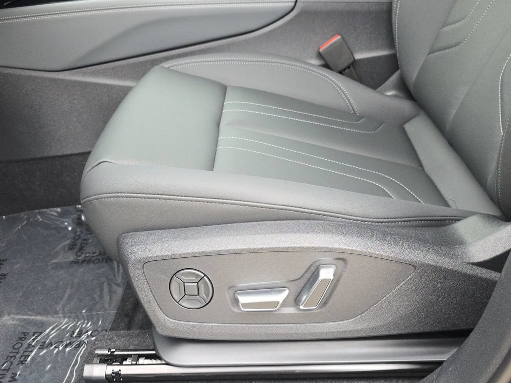 New 2026 Audi Q3 quattro 2.0T AWD/4WD image 17