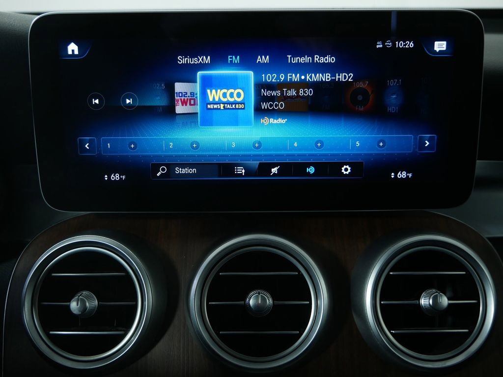Used 2020 Mercedes-Benz GLC 300 4MATIC image 28