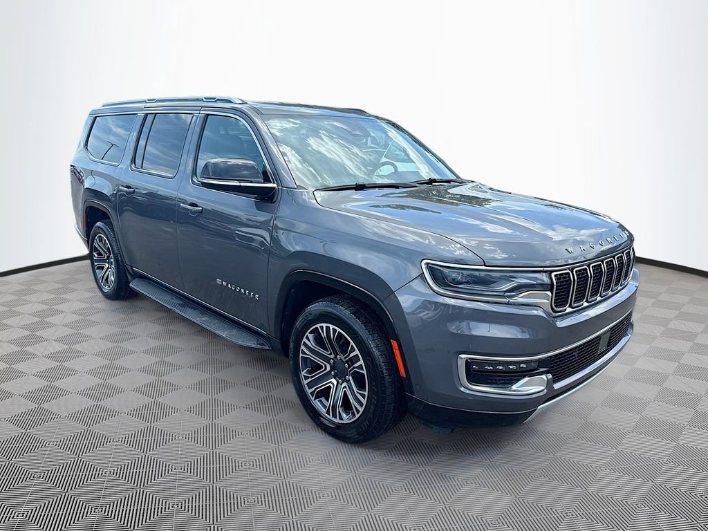 Used 2023 Jeep Wagoneer L Series II AWD/4WD image 4