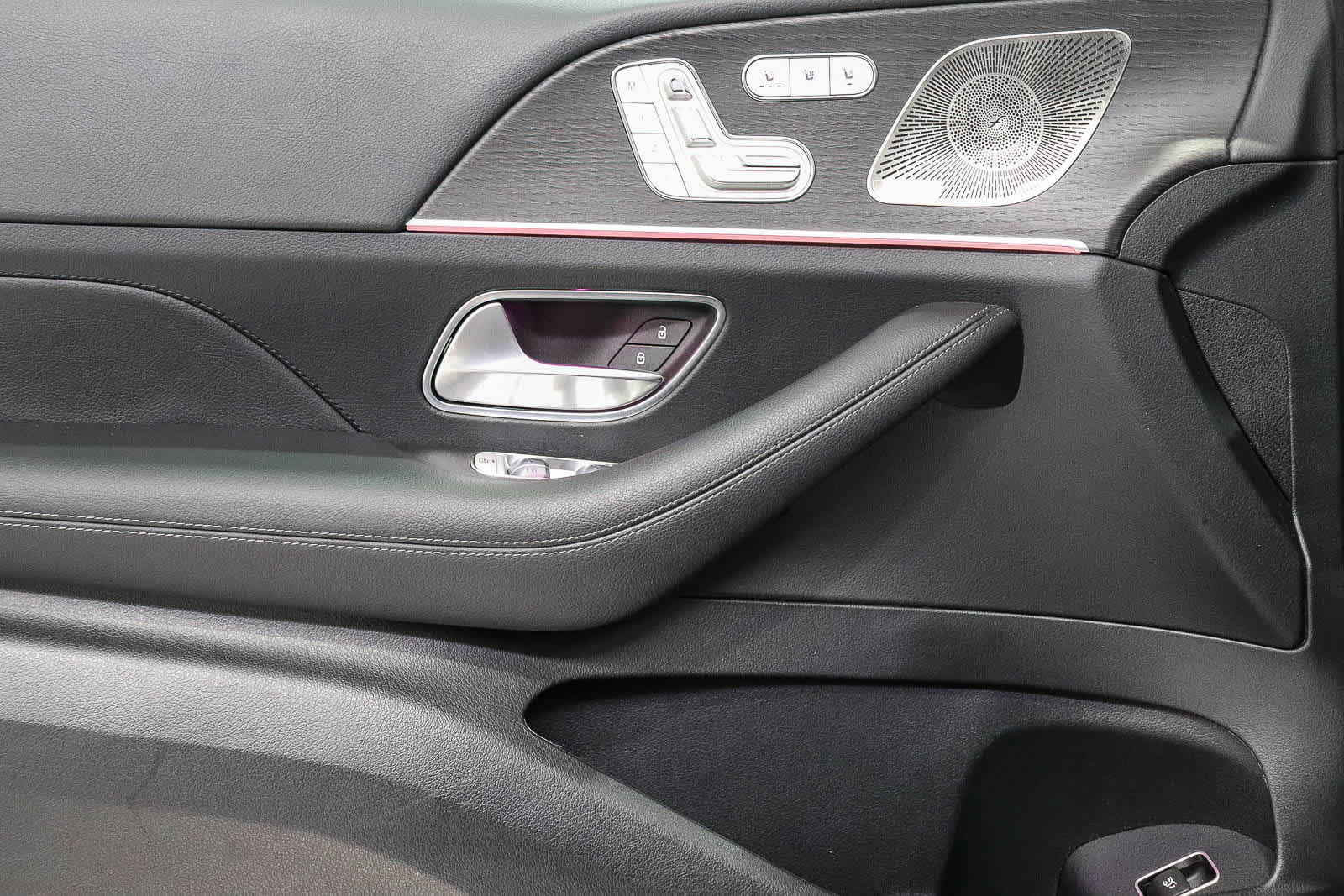 Certified 2026 Mercedes-Benz GLE 580 4MATIC image 24