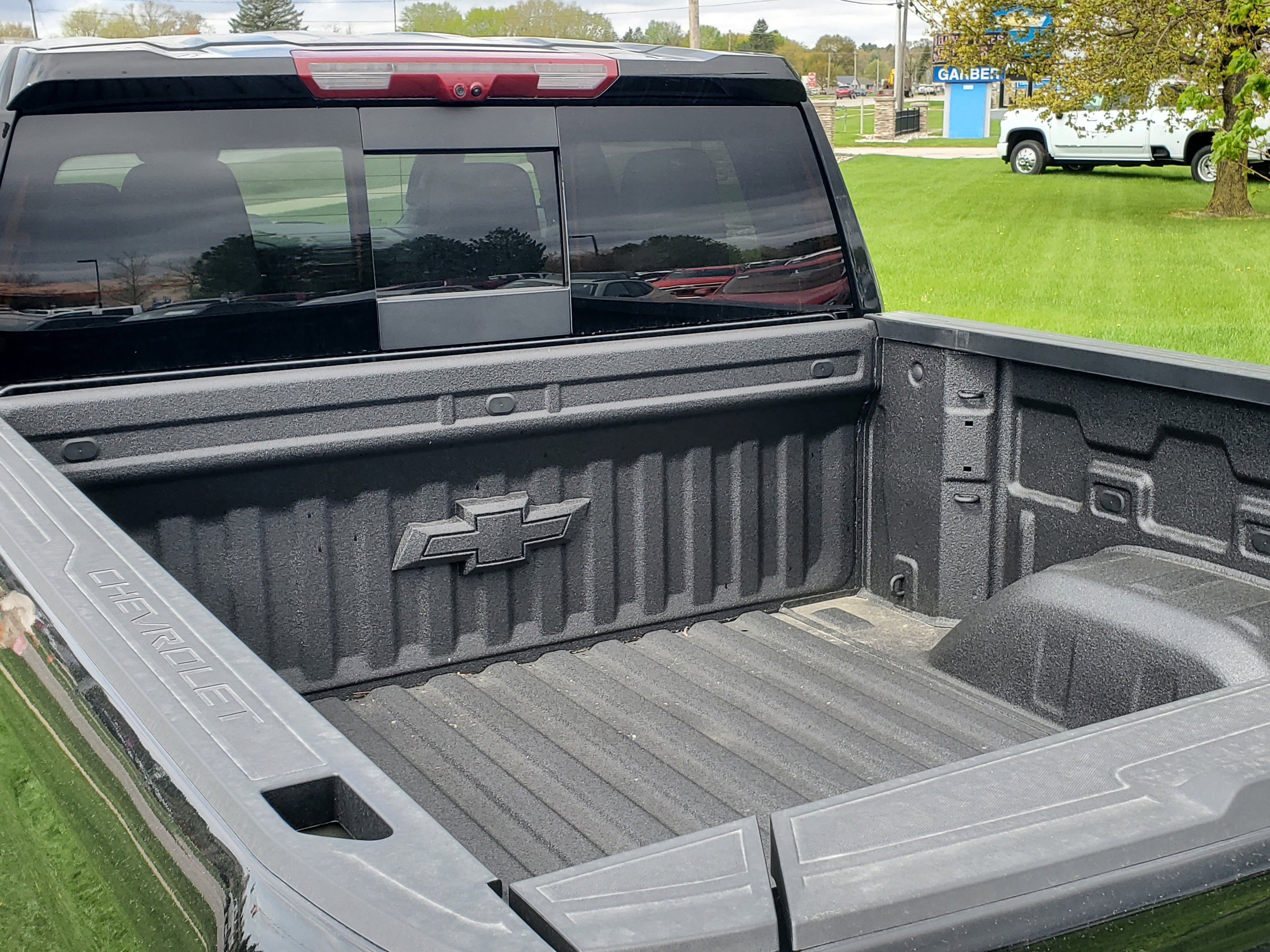 New 2026 Chevrolet Silverado 1500 ZR2 w/ Dark Appearance Package AWD/4WD image 34