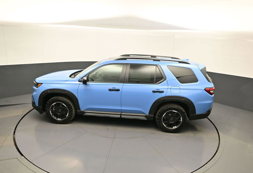 Used 2025 Honda Pilot TrailSport image 43