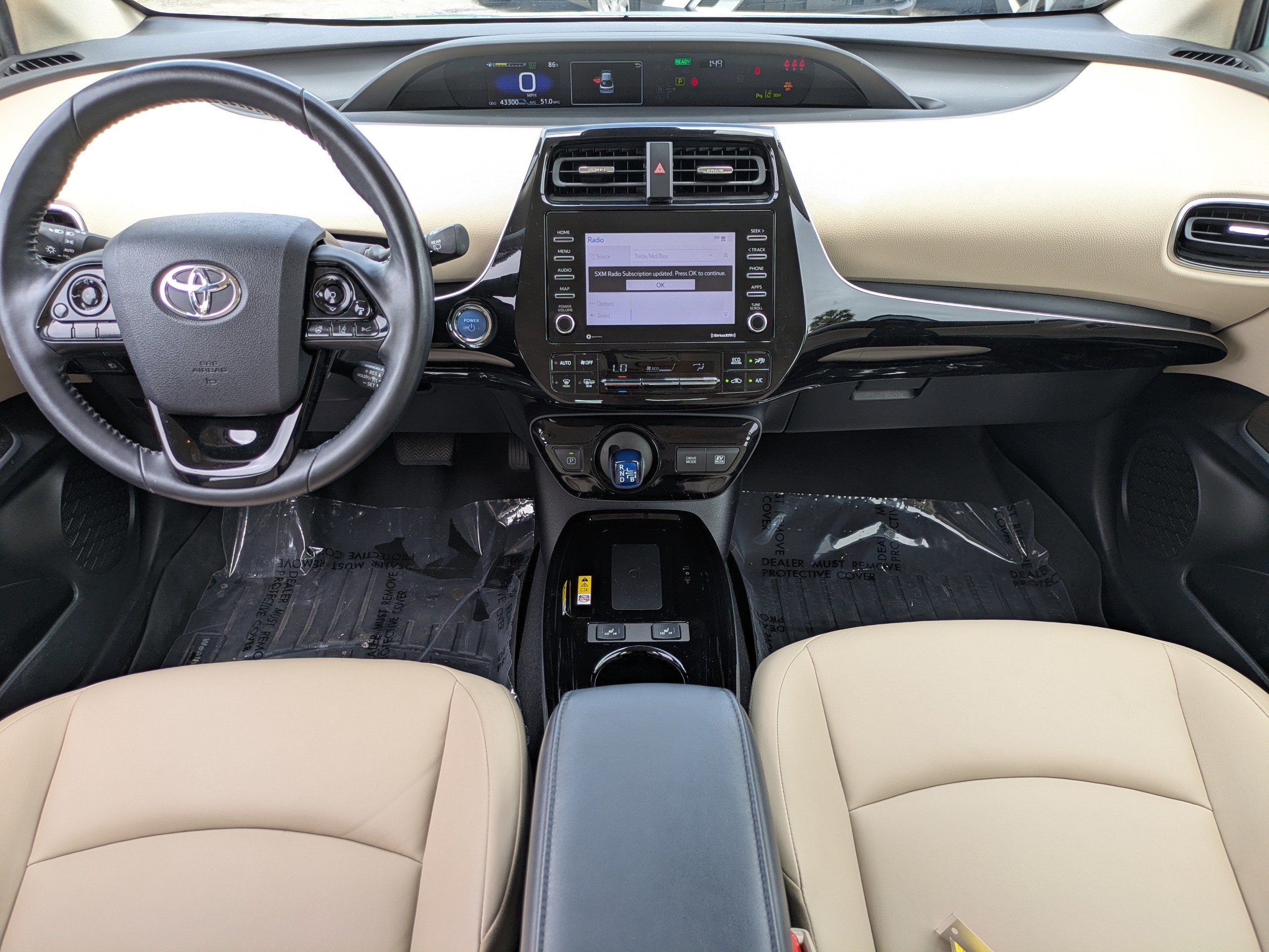 Used 2021 Toyota Prius XLE FWD image 14