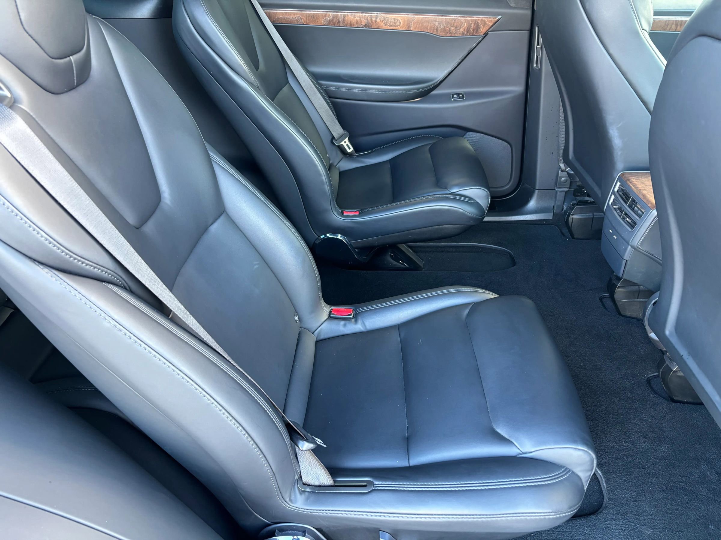 Used 2020 Tesla Model X Long Range image 13