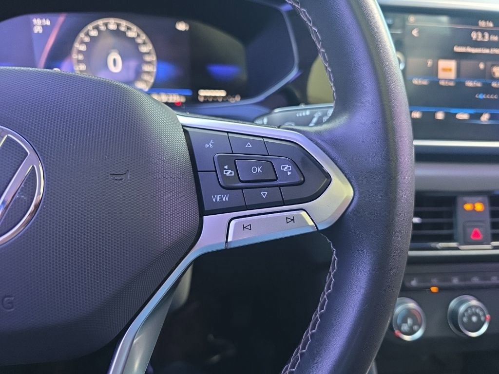 Used 2022 Volkswagen Taos SE w/ Panoramic Sunroof Package image 13