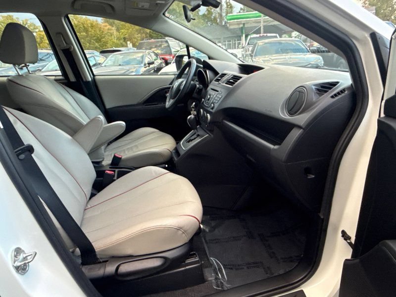 Used 2012 MAZDA MAZDA5 Grand Touring FWD image 17