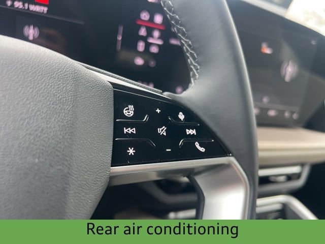 New 2025 Audi Q5 Prestige image 9