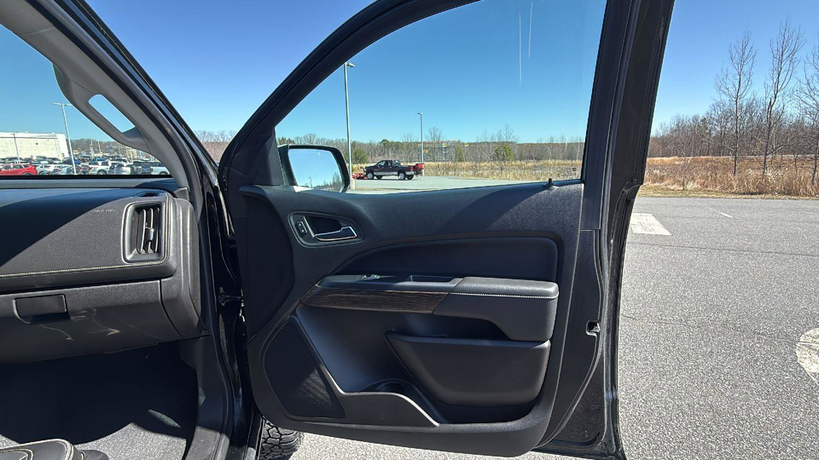 Used 2020 GMC Canyon Denali image 18