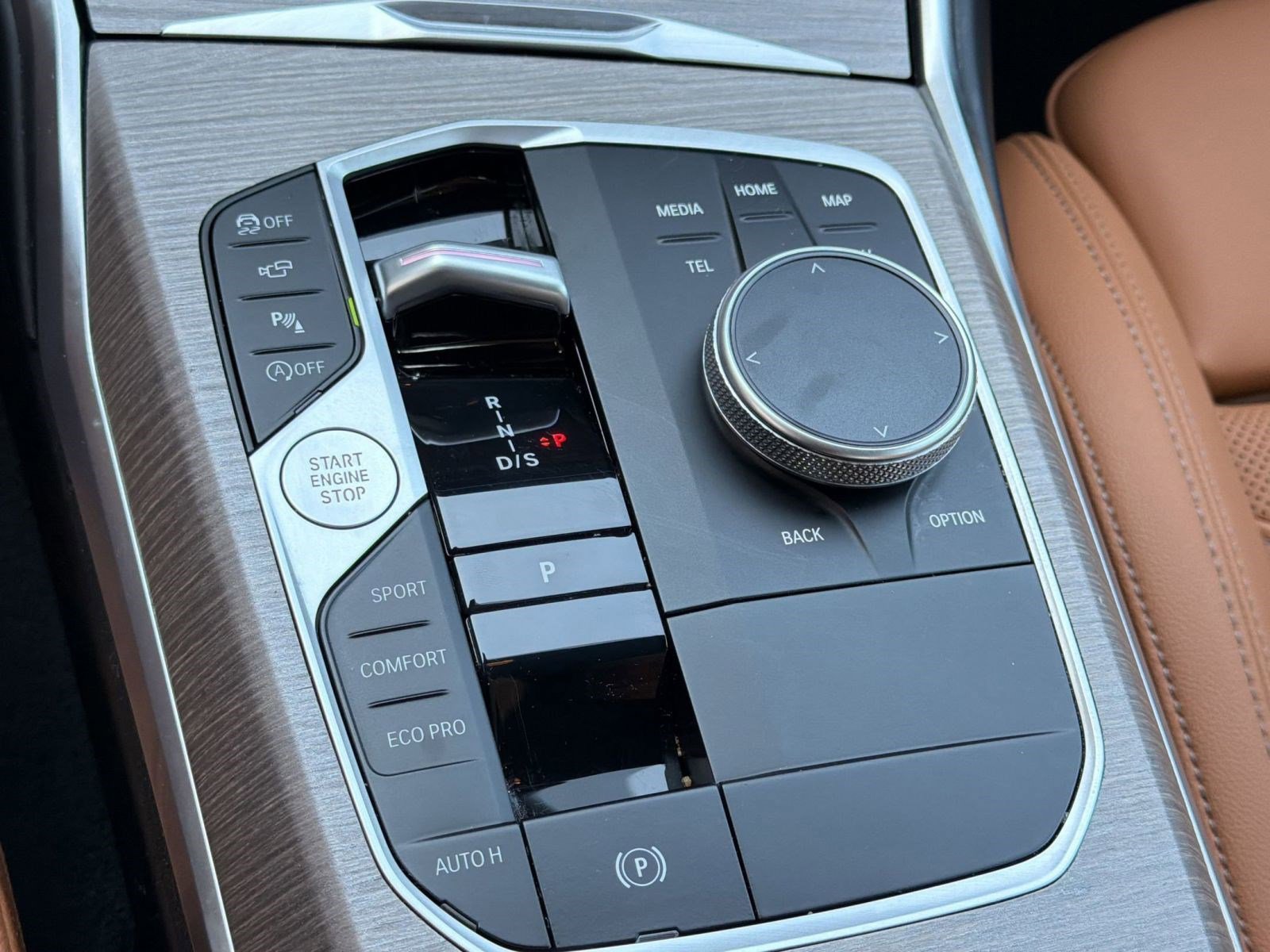 Certified 2025 BMW 330i Sedan RWD image 17