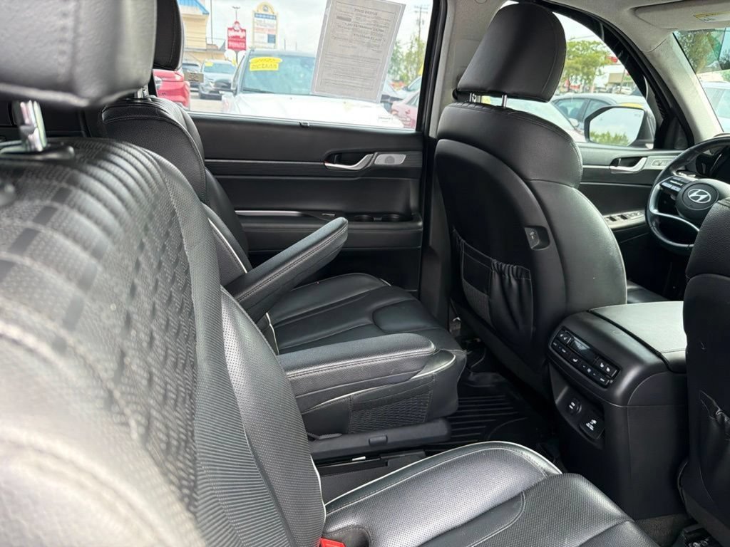 Used 2023 Hyundai Palisade Limited AWD/4WD image 13