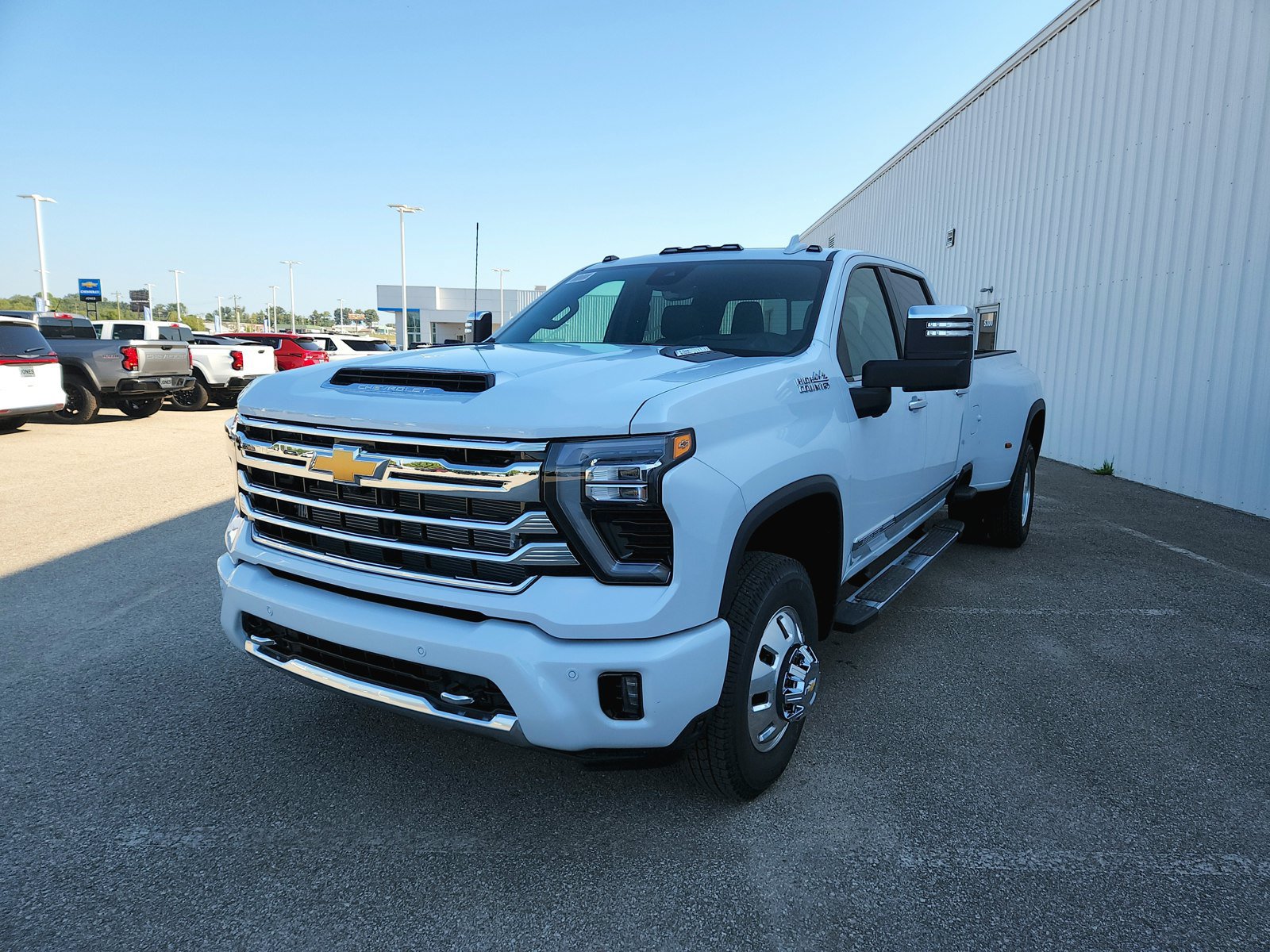 New 2026 Chevrolet Silverado 3500 High Country w/ High Country Premium Package AWD/4WD image 5