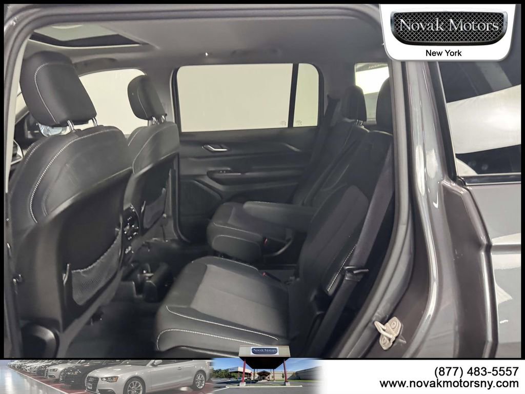 Used 2023 Jeep Grand Cherokee L Laredo w/ Luxury Tech Group I image 11