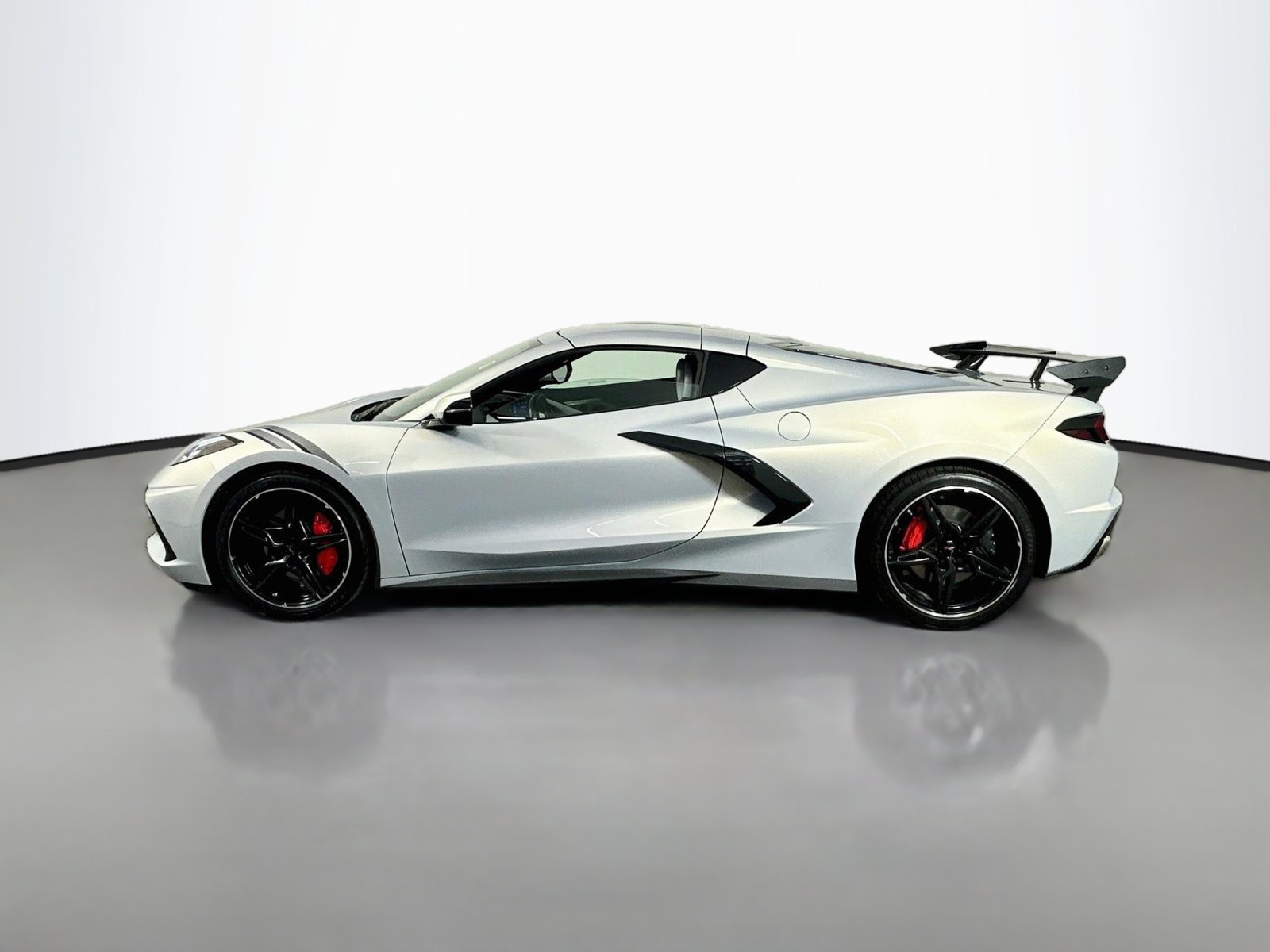 Used 2021 Chevrolet Corvette Stingray Preferred Cpe w/ Battery Protection Package RWD image 5