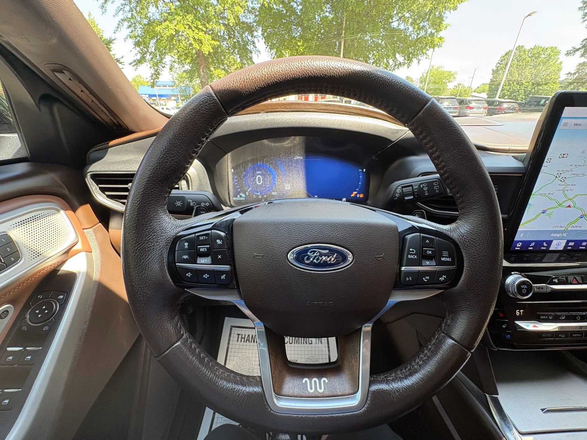 Used 2021 Ford Explorer King Ranch w/ Premium Technology Package AWD/4WD image 44