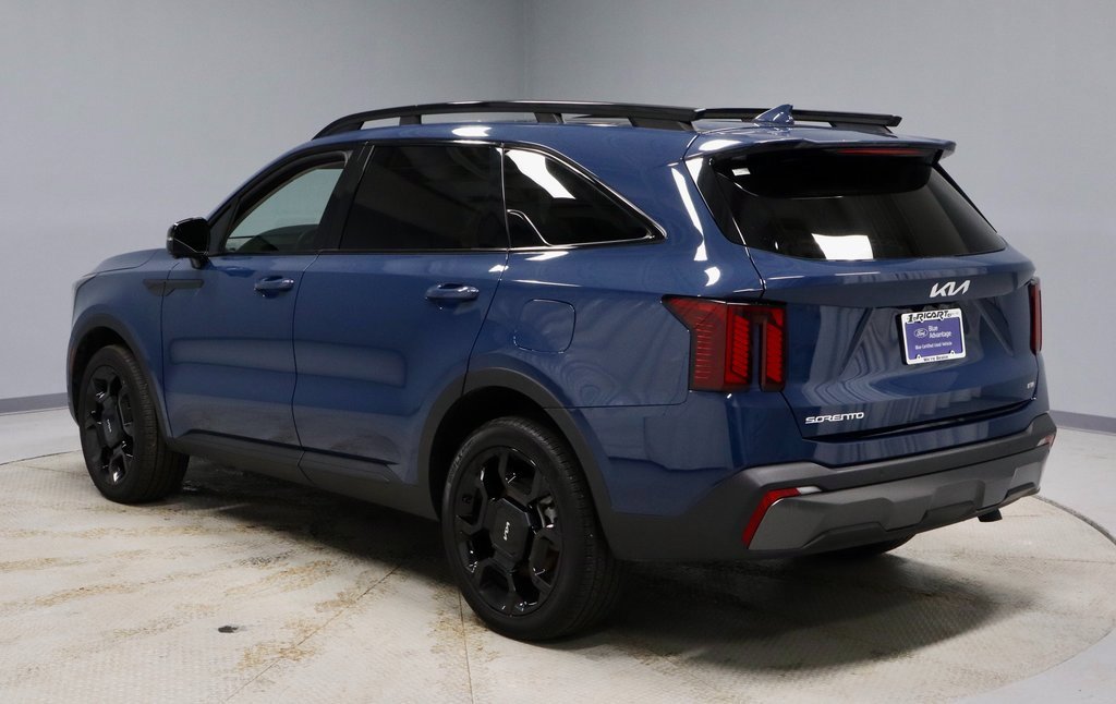 Used 2024 Kia Sorento SX image 11