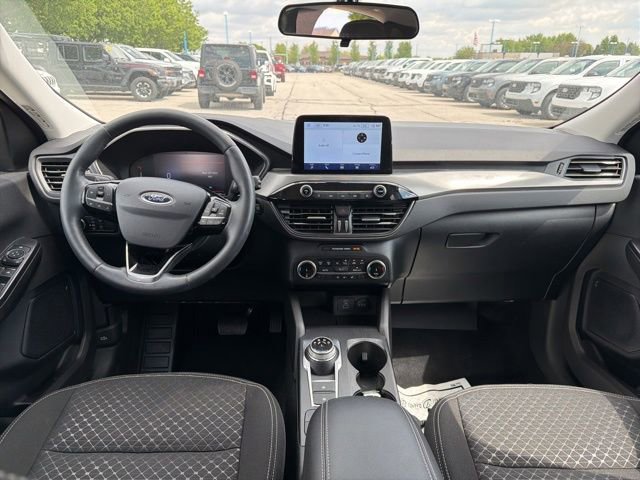Certified 2023 Ford Escape Active AWD/4WD image 17