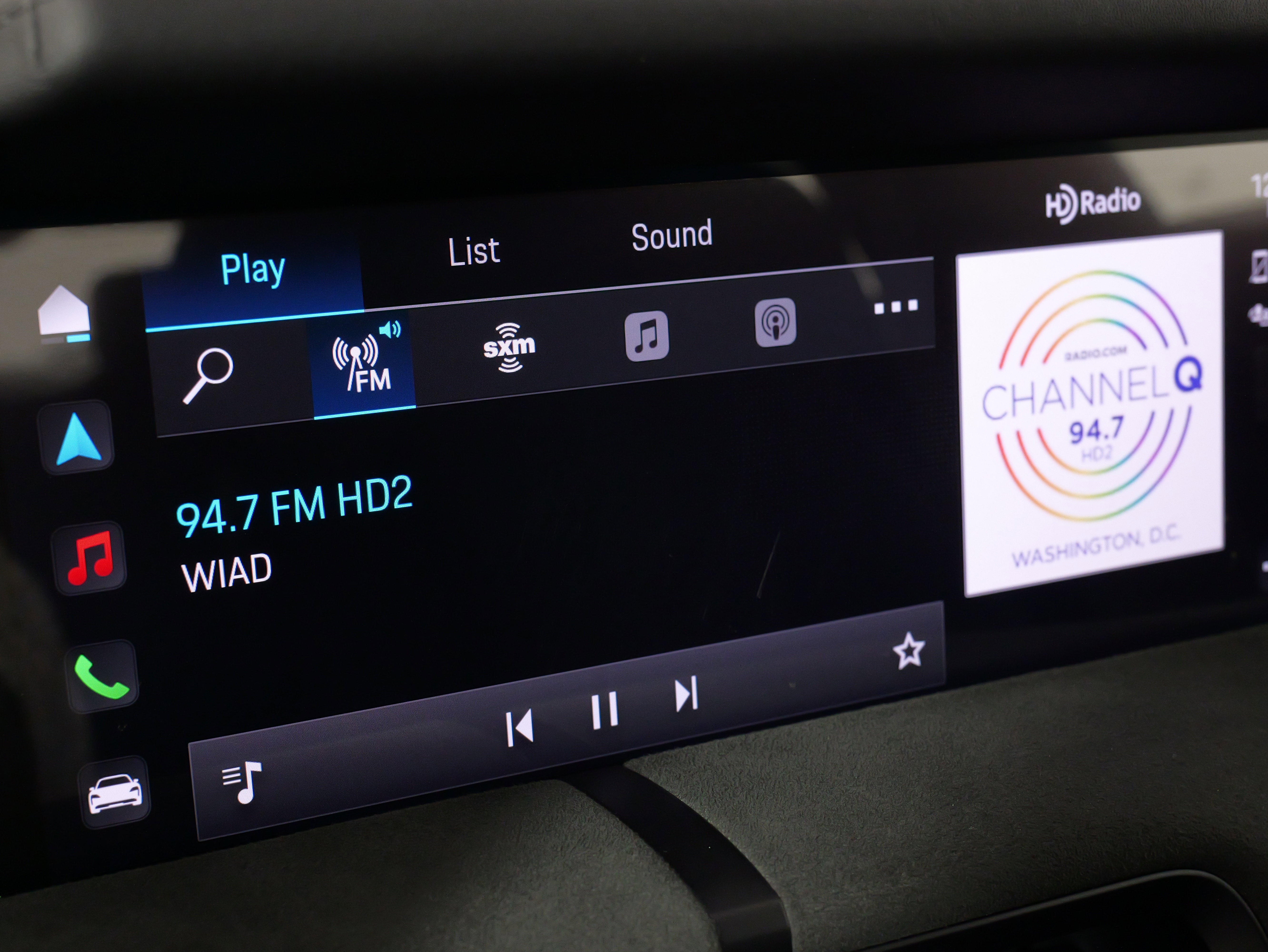 Used 2023 Porsche Taycan GTS image 50