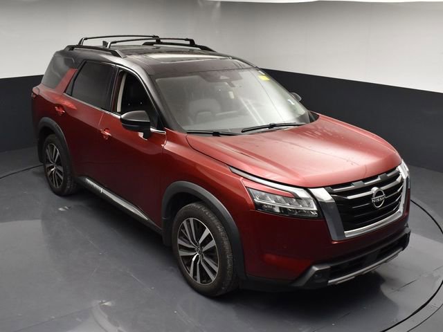 Used 2024 Nissan Pathfinder Platinum image 41