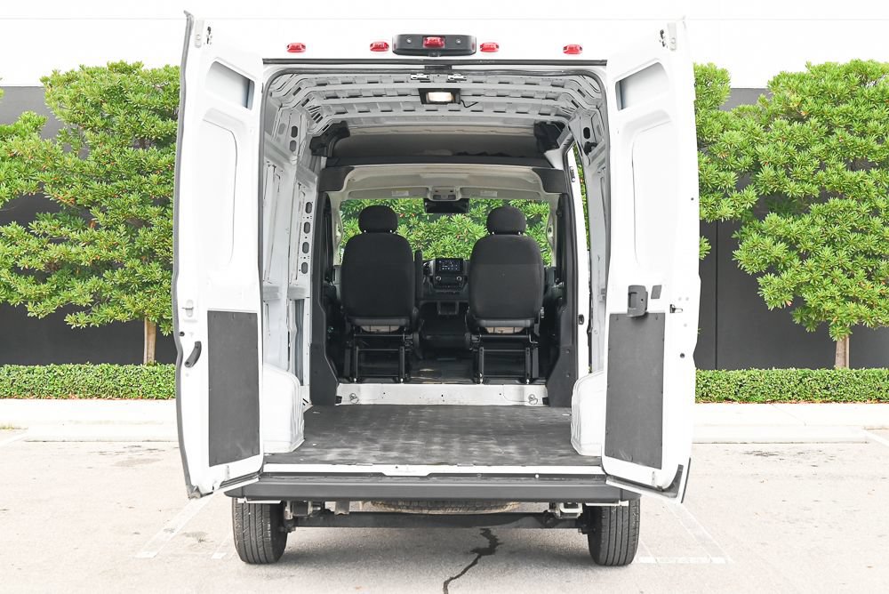 Used 2024 RAM ProMaster 2500 w/ Convenience Group FWD image 9
