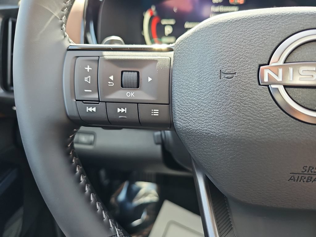 New 2026 Nissan Pathfinder Platinum FWD image 22