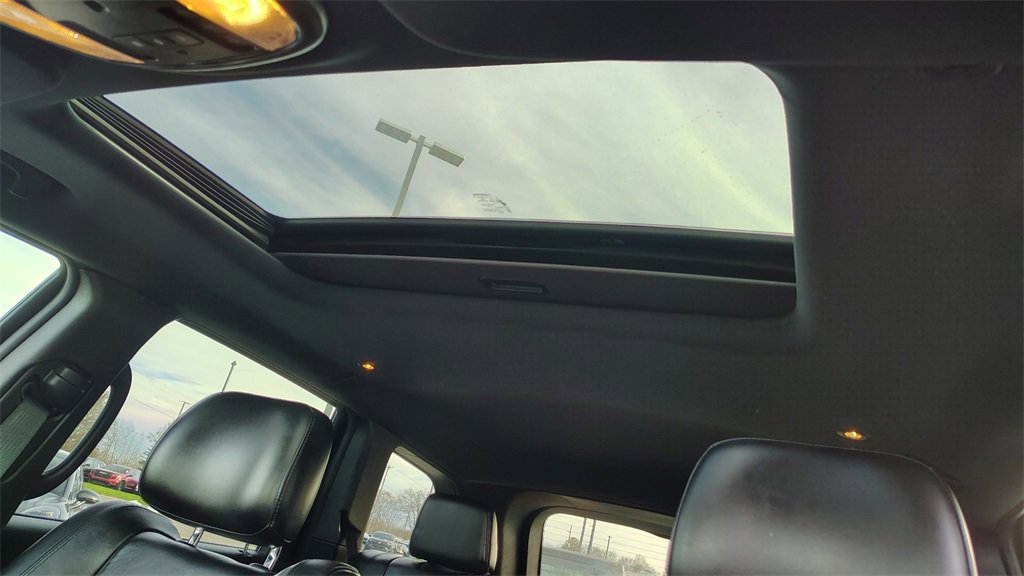 Used 2019 Jeep Grand Cherokee Altitude image 25