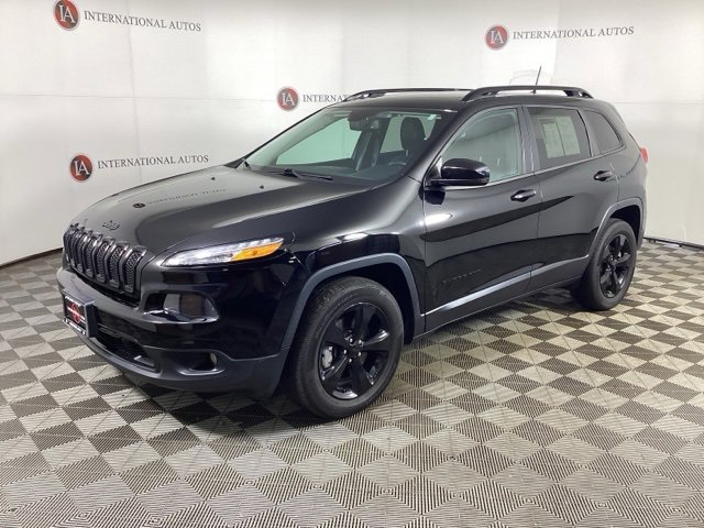 Used 2018 Jeep Cherokee Limited w/ Luxury Group