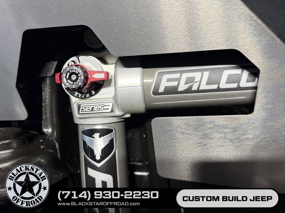 Used 2025 Jeep Wrangler Unlimited Rubicon AWD/4WD image 37