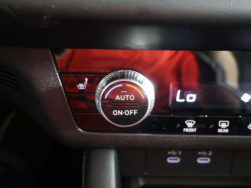 New 2026 Mitsubishi Outlander SE FWD image 50