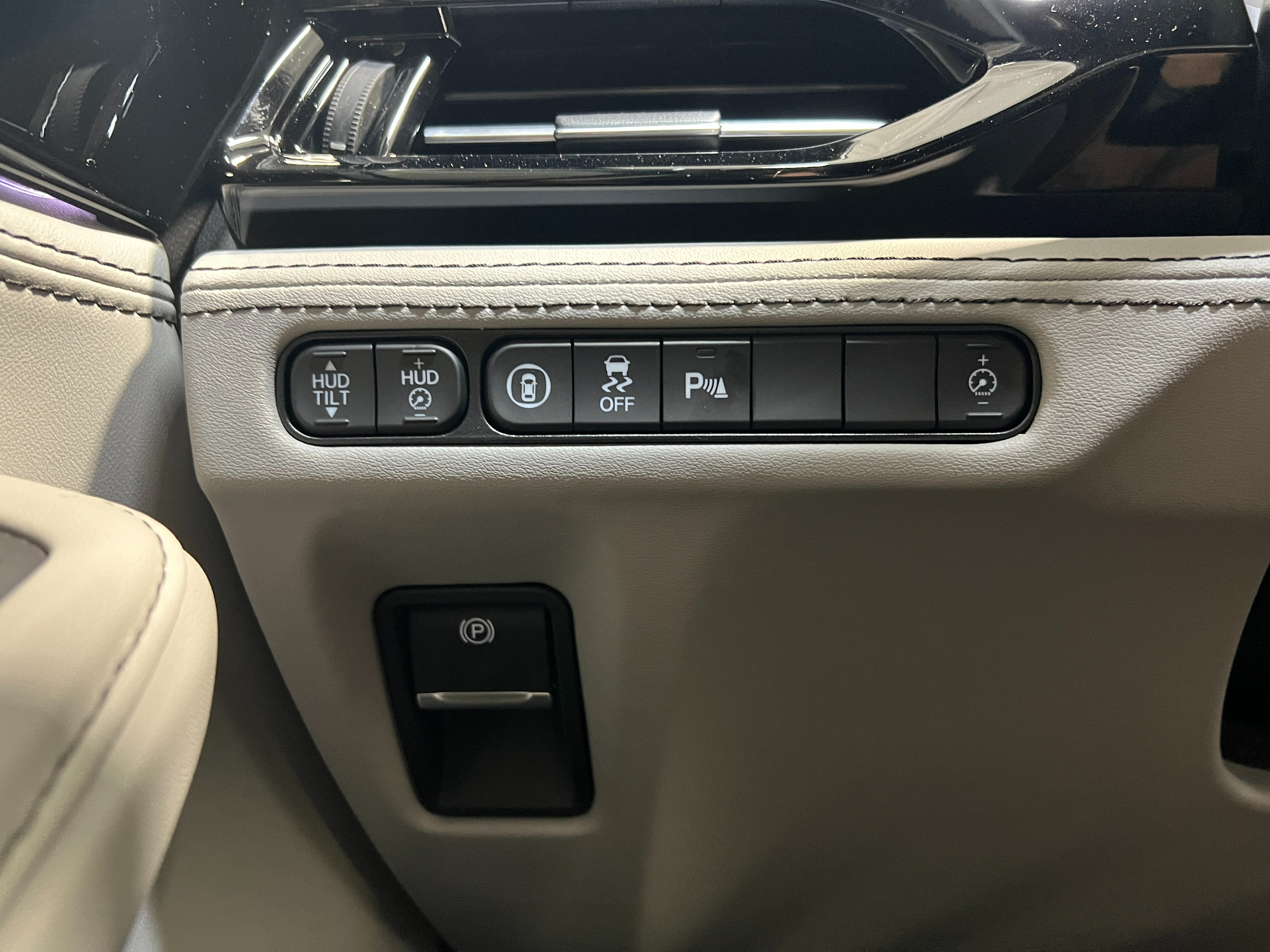 Used 2026 Acura MDX w/ Advance Package AWD/4WD image 19