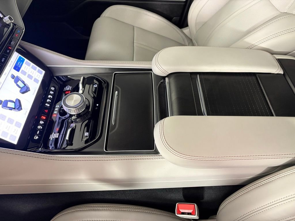 New 2026 Jeep Grand Wagoneer Summit image 34
