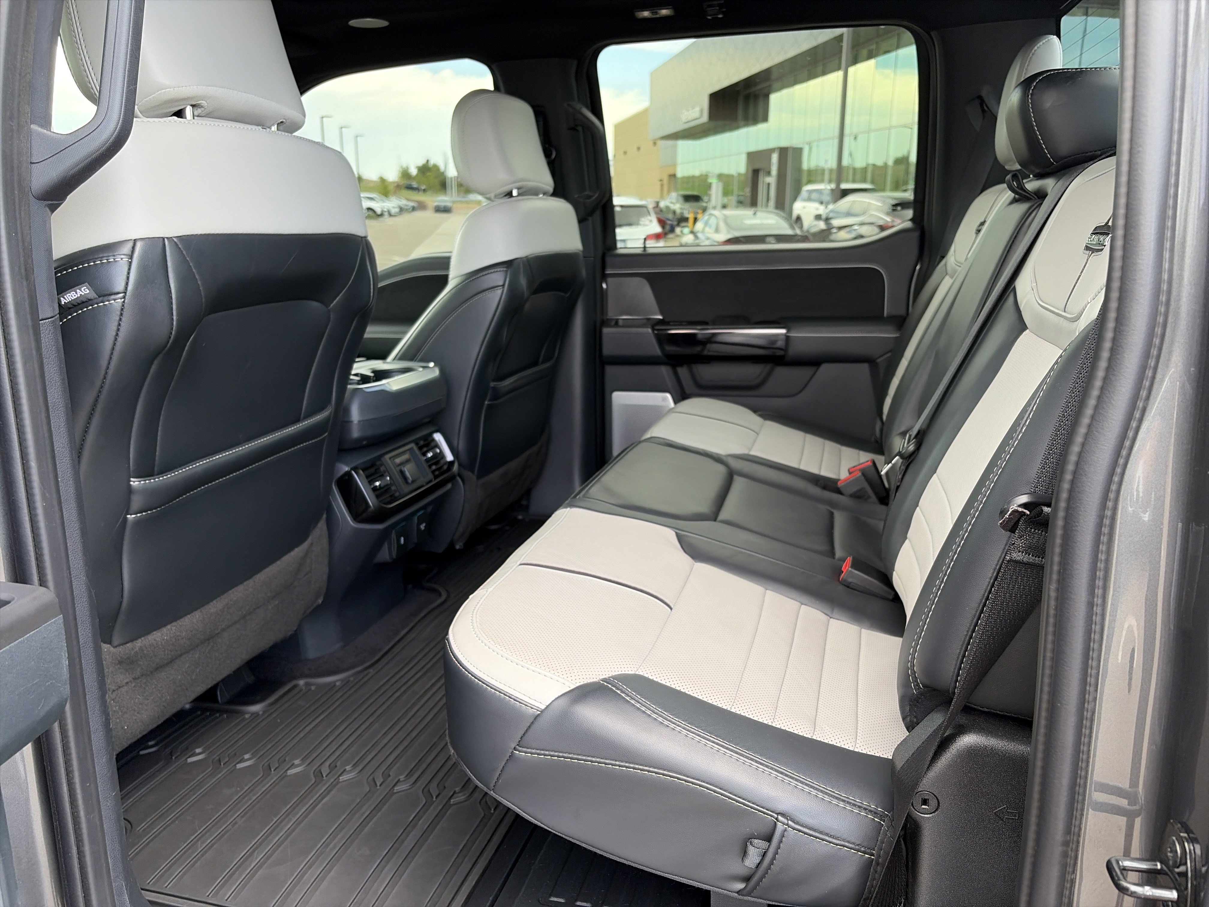 Used 2023 Ford F150 Lightning Platinum AWD/4WD image 24