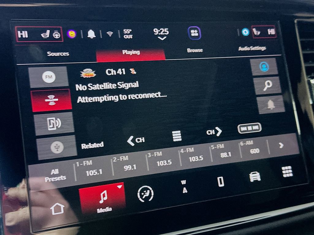 Used 2023 Dodge Durango R/T w/ Hemi Orange Plus Package RWD image 33