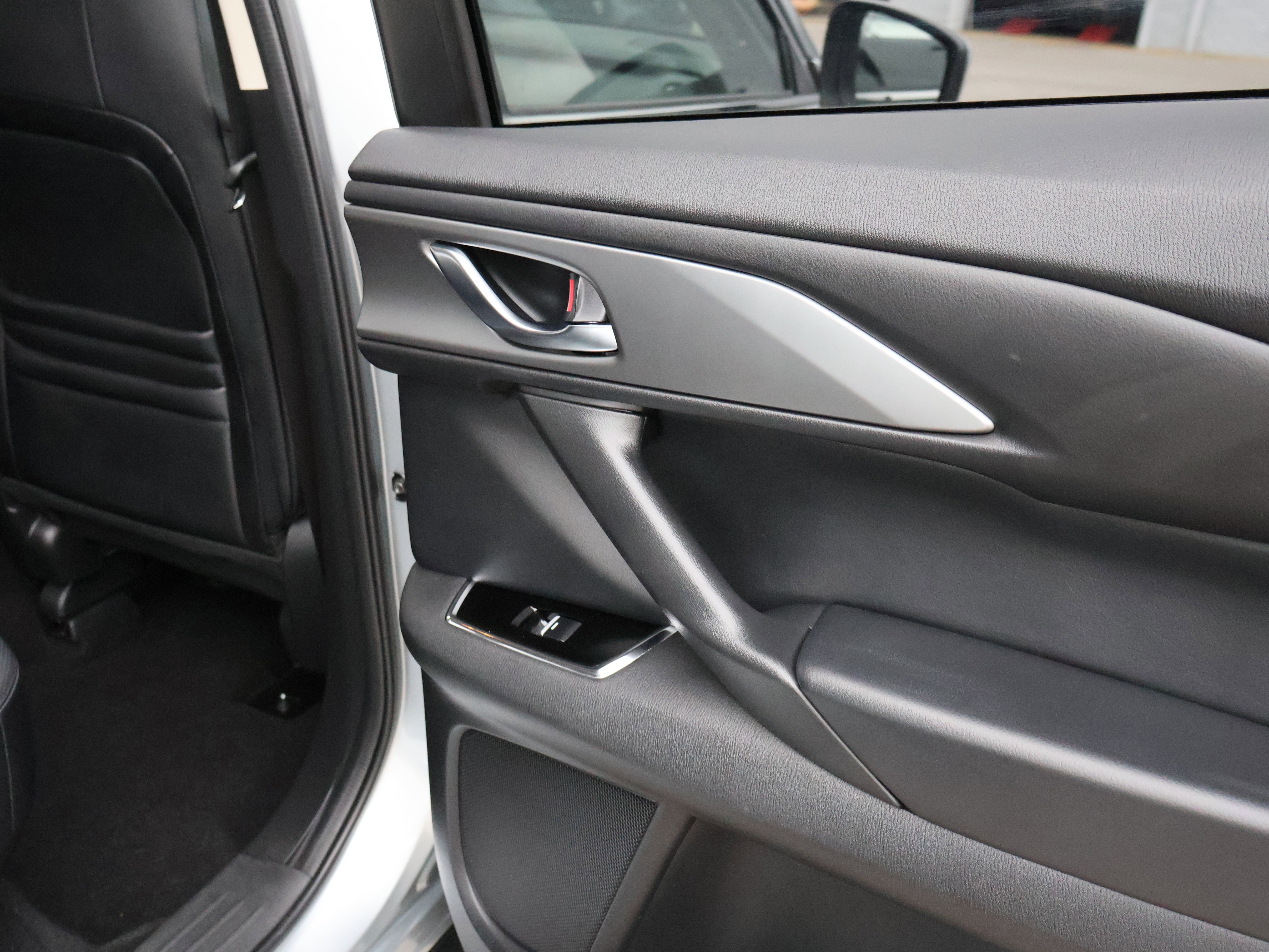 Certified 2023 MAZDA CX-9 Touring Plus AWD/4WD image 15