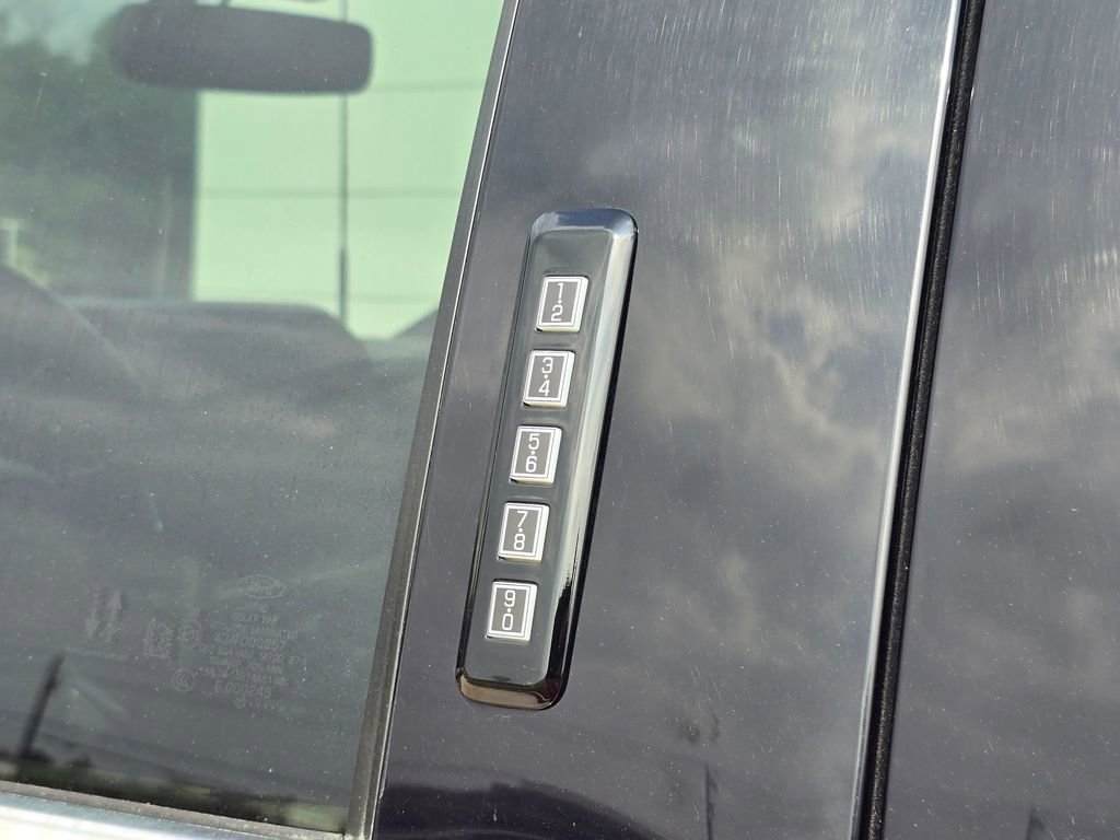 Used 2023 Ford F250 King Ranch w/ Chrome Package AWD/4WD image 10