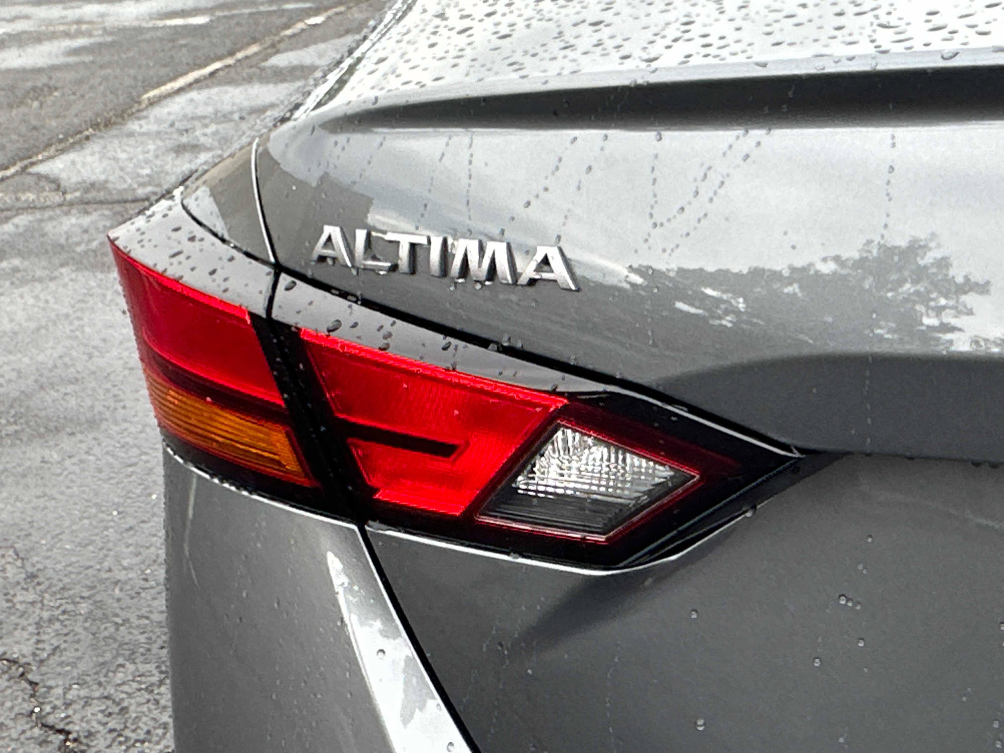 New 2026 Nissan Altima 2.5 SV AWD/4WD image 12