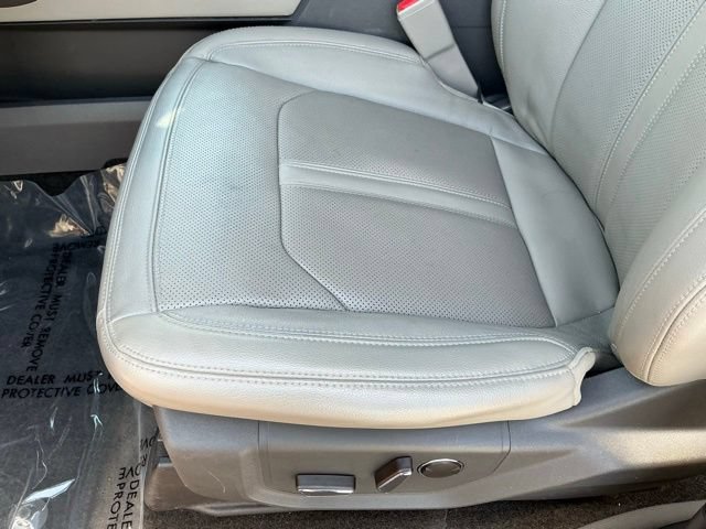 Used 2018 Ford Expedition Limited w/ Equipment Group 302A RWD image 15