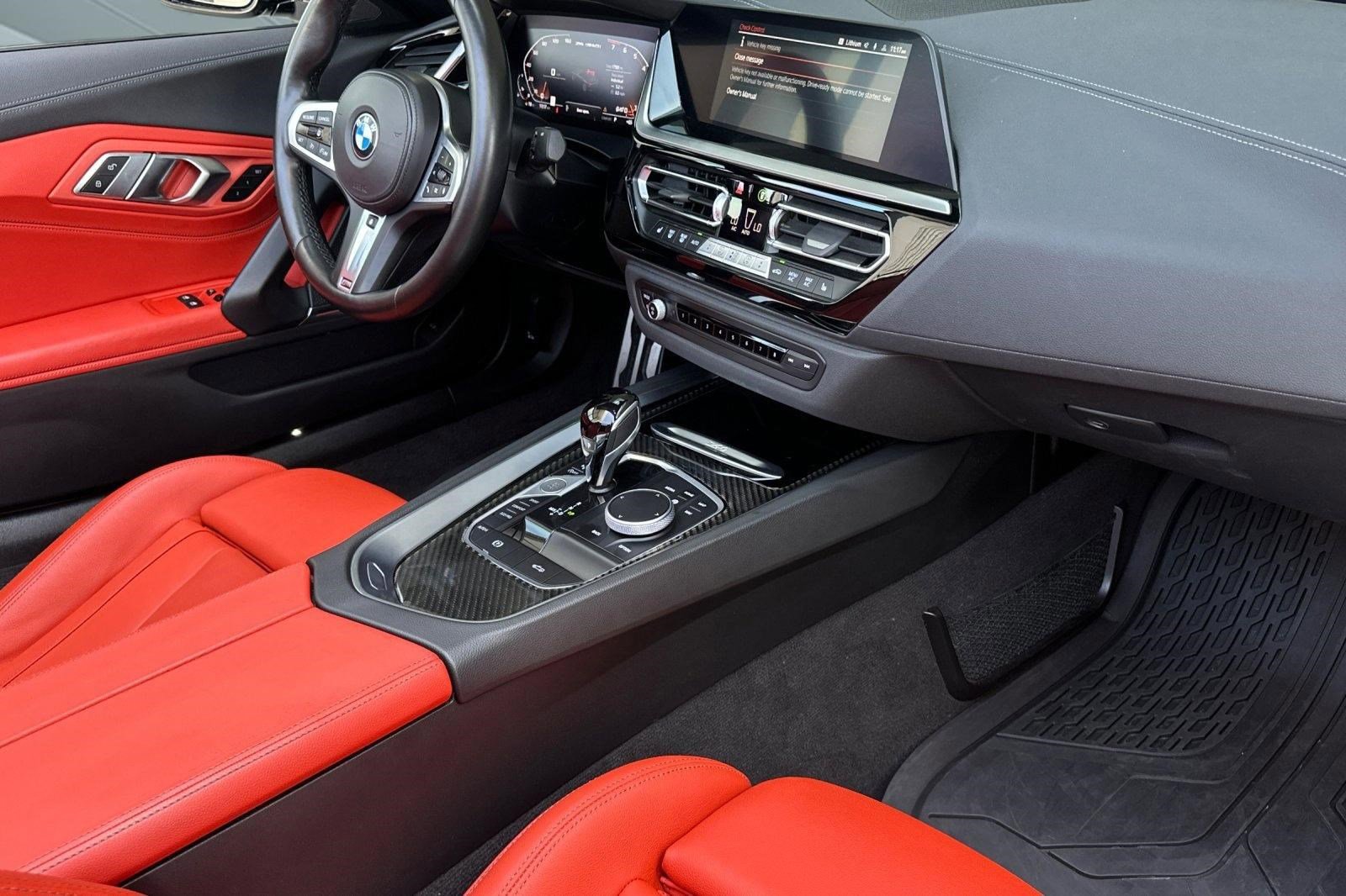 Used 2024 BMW Z4 M40i w/ Shadowloine Package RWD image 30