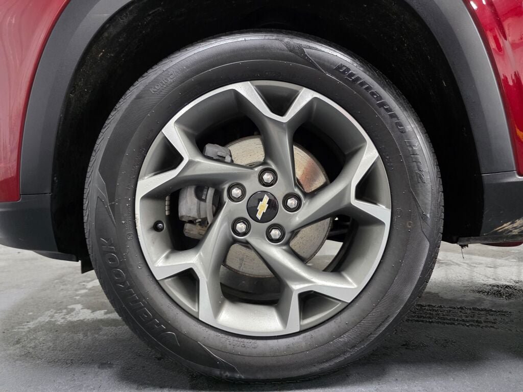 Used 2024 Chevrolet Trax LT FWD image 5