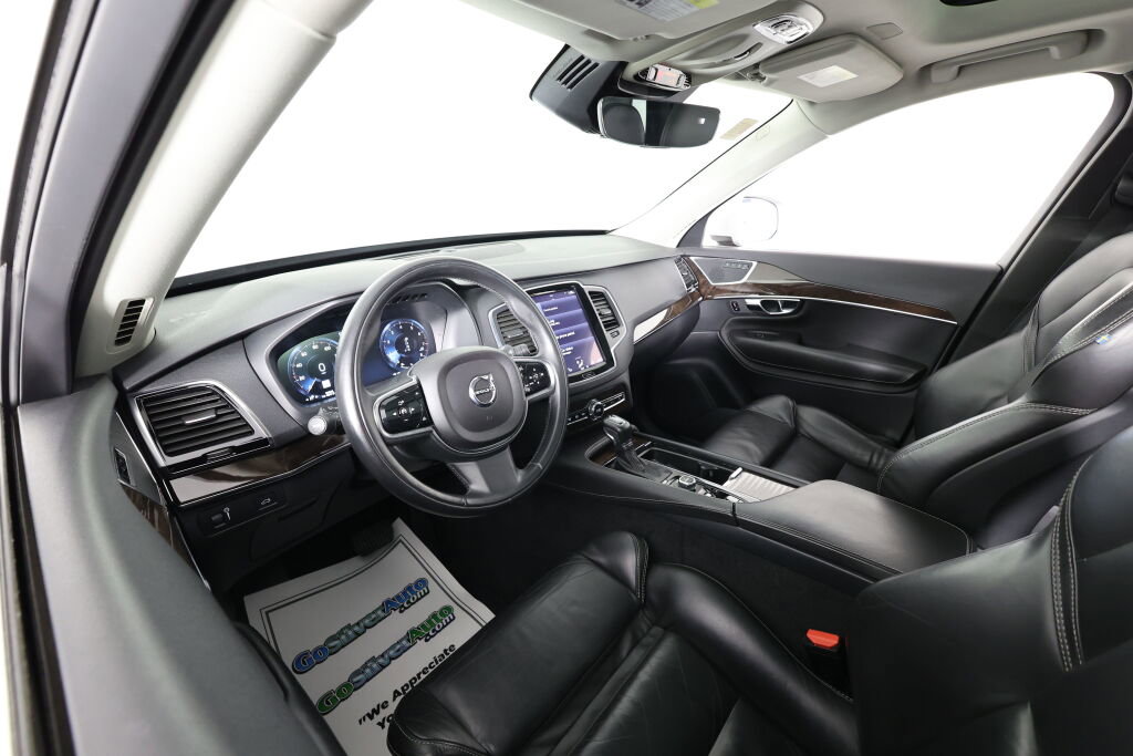 Used 2016 Volvo XC90 T6 Momentum w/ Momentum Plus Package image 10